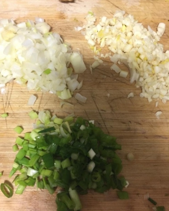 大虾别用水煮,教你一个简单做法,酥香过瘾,虾肉嫩滑,太好吃了