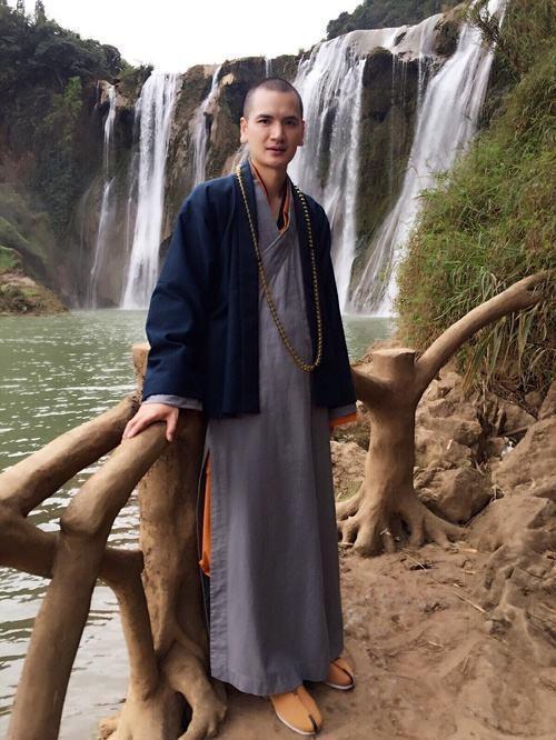 父母&“最帅和尚”释明心:放弃铁饭碗出家为僧,多次拒绝富婆的追求