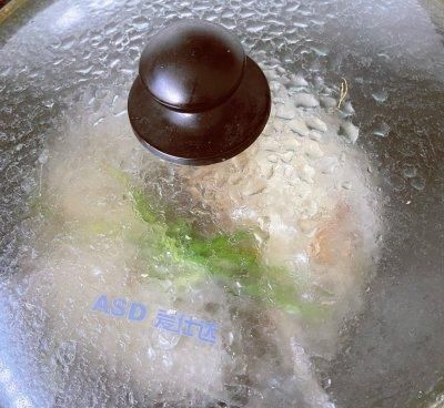 白色情人节限定美味 鲫鱼豆腐汤