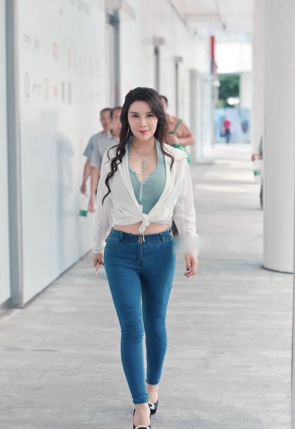 “胯大”别不当回事,一不小心后悔莫及,这样搭配不“香”吗