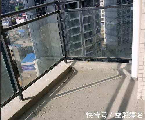 改造|6平方米阳台被老公用了两万改造,有各种新花样,邻居都来夸奖