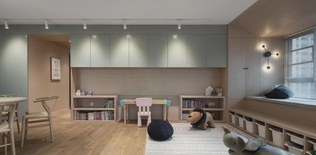 卫生间|132平的家，客厅这样设计，可太适合两娃家庭了！