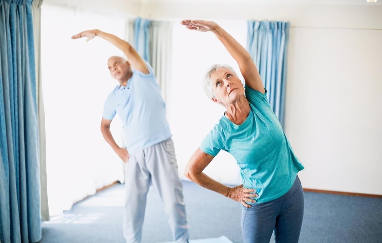 健康|50岁是寿命的“决定期”,有5个表现,恭喜很健康,易长寿