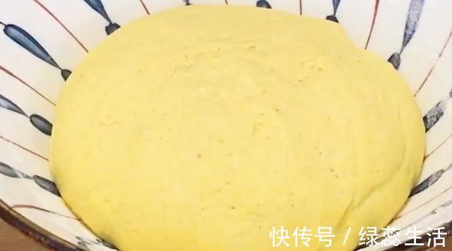 玉米酸奶饼|玉米面里面加一袋酸奶,蓬松暄软,百吃不厌,新手小白也能零失败