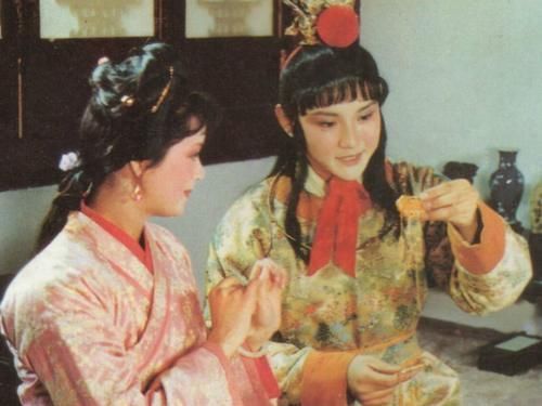 经典|87版的红楼梦选角有多绝?林黛玉薛宝钗还好,贾宝玉才是经典!