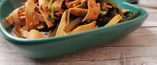 很多人不知道，海带不能和这菜一起吃，家有老人孩子的要注意！