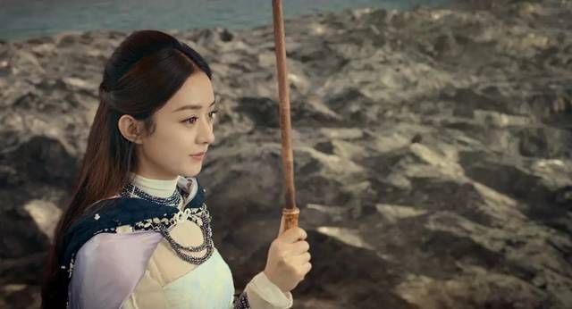 符合|赵丽颖跟朱琳谁符合你心中女儿国国王的形象