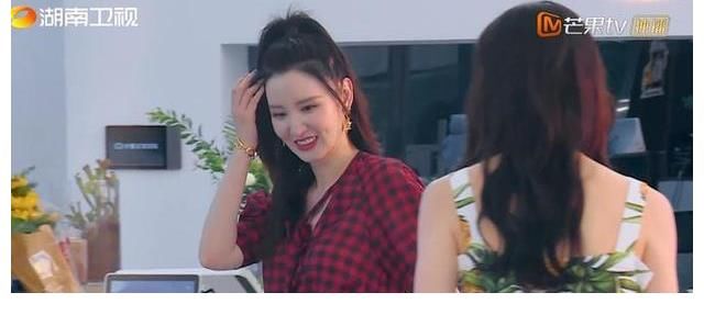 李斯丹妮|挽救口碑？中餐廳5刪光周震南鏡頭，金晨張萌姐姐團(tuán)加盟或成救星