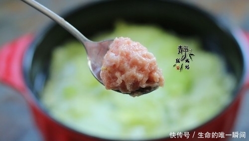 夏天多喝汤,此汤好喝也好做,10块钱就能煮1锅,特别鲜美