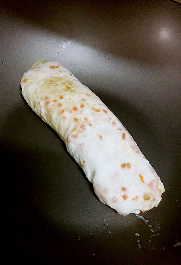蛋卷|鸡蛋和胡萝卜变着花样做早餐鸡蛋卷,给你爱的人做这样的早饭吧!