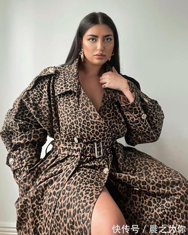 詹娜|大体重的捷克美女，曾经是难民，通过努力“逆袭”成知名模特