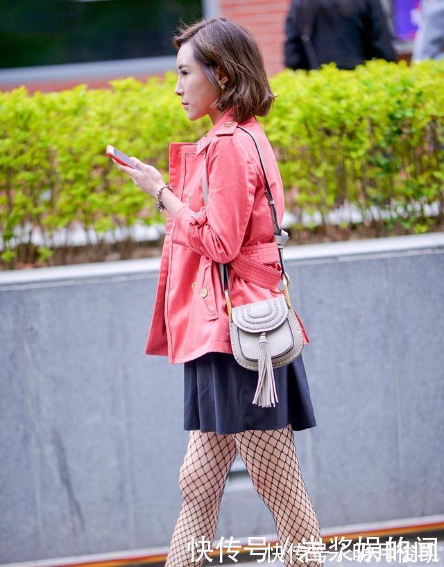 瑜伽裤|瑜伽裤展现休闲的慵懒气息,展现独特魅力,绽放魅力