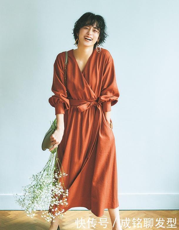 蕾丝|普通人如何穿出优雅气质?试试这几款高级感的连衣裙,时髦又舒适