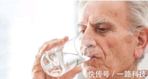 猴头菇|常吃面条对胃好?提醒:若想胃部健康,3种食物尽量少吃一些