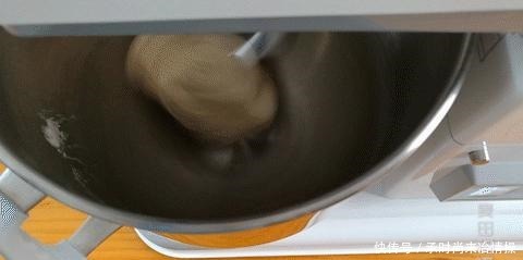 无法揉出手套膜来试试水合法揉面吧,超级轻松省力