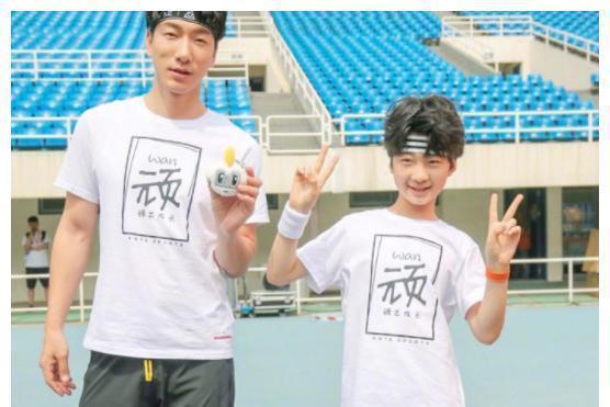 睡眠时间|2021最新儿童身高标准表来了,赶紧对比一下,看自家孩子达标