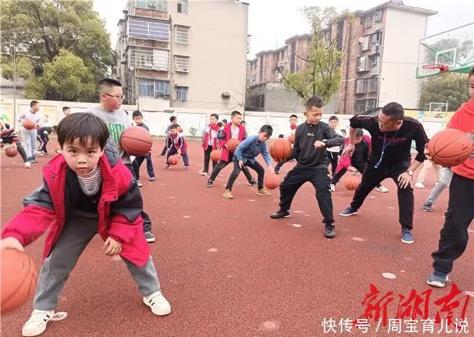 益阳市人民路小学：多彩社团遍地花开