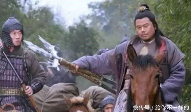 五钩神飞枪|隋唐演义七杰的手中兵器,如果给你使用,你会选谁!