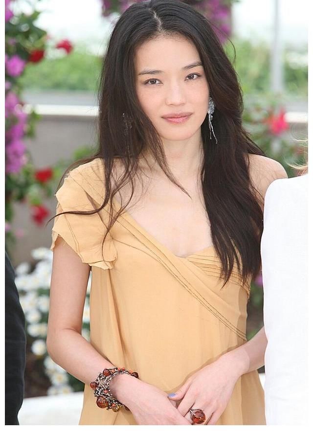 舒淇凭什么和刘震云、陈凯歌平起平坐