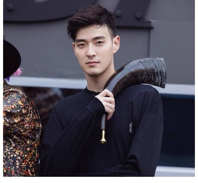 节目|《披荆斩棘的哥哥》：大湾区哥哥再次翻红，最大赢家还是这两人