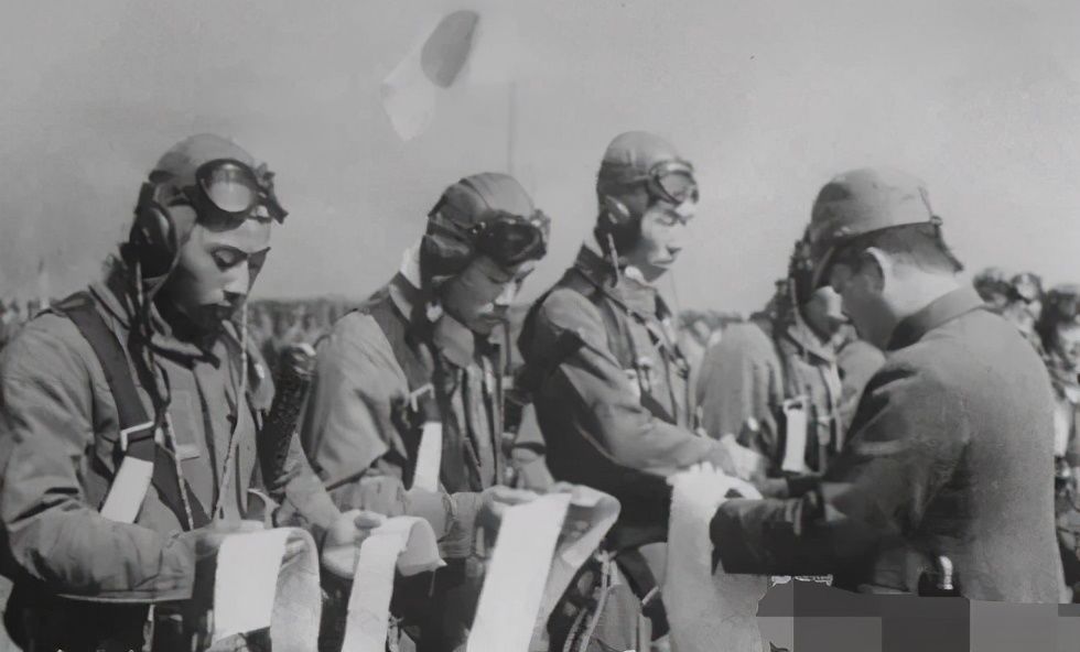 神风特|各国都有敢死队，为什么只有日本“神风特攻”受到那么多批评？