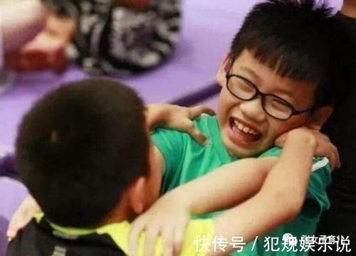 张女子|孩子被欺负,李玫瑾教授建议打回去,还不够,还要这样帮助孩子