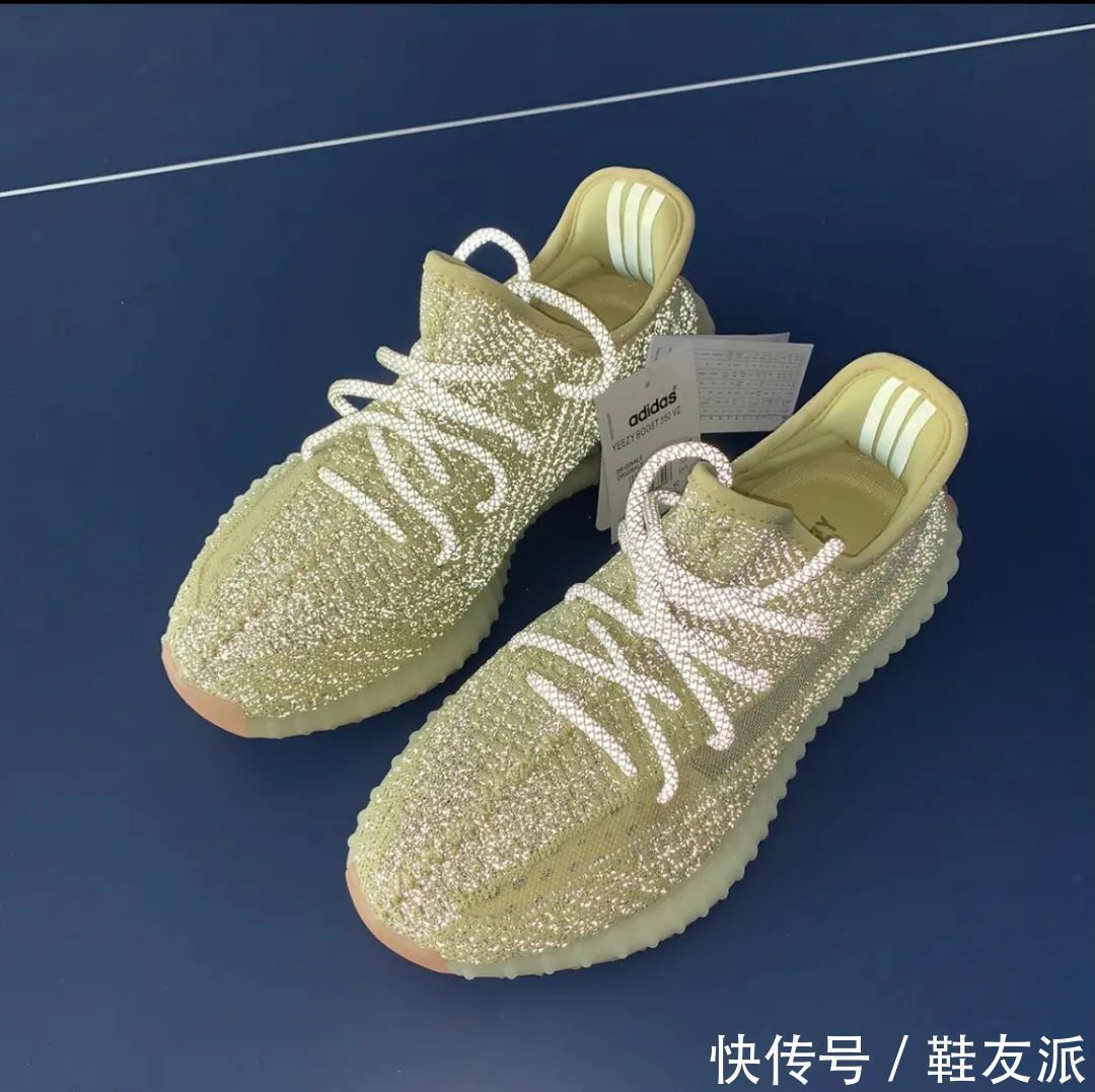 鞋款|YEEZY跌破原价,冰蓝、满天星疯狂复刻,地区限定变成炒冷饭?
