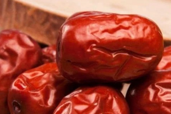 营养成分|红枣好吃却不能乱吃,吃红枣的3大禁忌,有的人还不清楚!