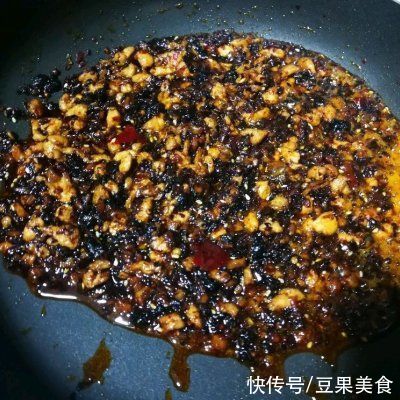  下饭菜-鸡胸肉块香菇豆豉酱