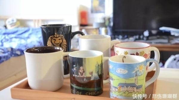 杯子的底部不好清洁,教你一招不用刷,杯子洁净如新!