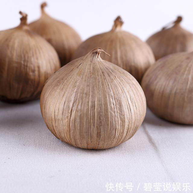 肝病|经常熬夜易患肝病,平日常吃这6样碱性食物,肝脏一天比一天好