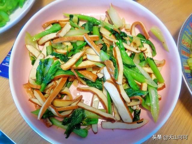 杭州|看杭州人周末一日三餐吃的啥？粗粮细粮一起吃，小龙虾做午餐