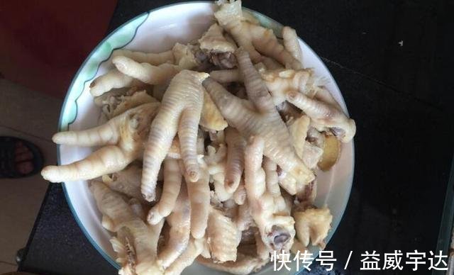 开胃|鸡爪这样秘制最好吃，不腌不炒也不炸，香辣开胃又下饭，超简单