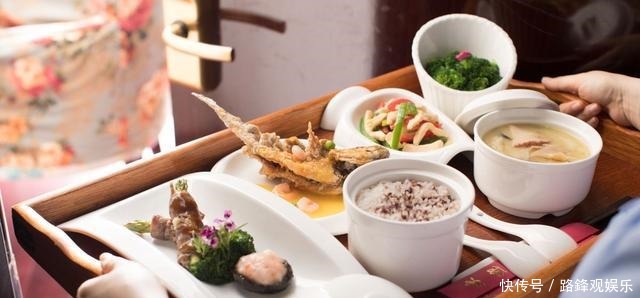 生完|为什么现在很多女性生完孩子都去月子会所，还觉得两三万不贵呢