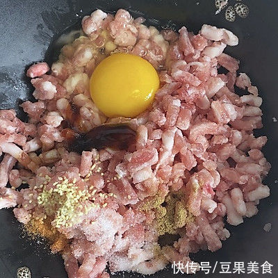 手抓饼|据说这个时候吃千层肉饼，是最好的