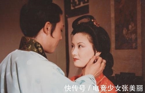 贾琏#王熙凤究竟有没有红杏出墙,与侄子贾蓉有染?贾蓉酒后道出真相