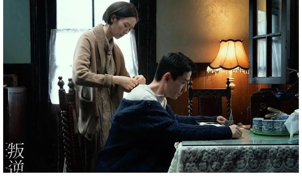 周游|專訪導(dǎo)演周游：主創(chuàng)集體“較勁”，解鎖《叛逆者》成功密碼