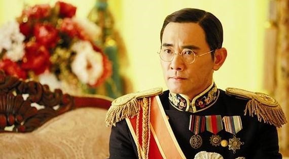 故宫|溥仪来到故宫玩耍，突然有人跪下喊皇上万岁，溥仪10字化解尴尬！