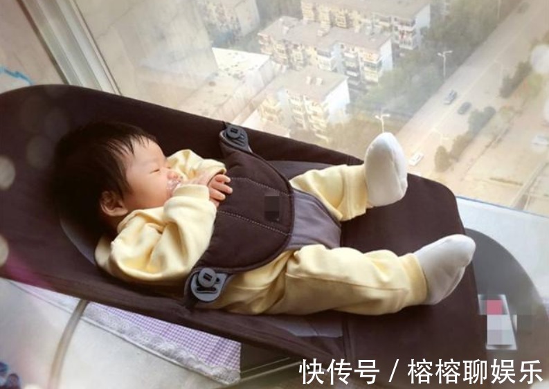 三个月|新生儿前三个月就要抱睡，别等出百天了才开始，家长后悔也晚了