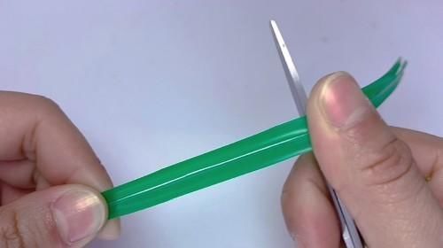 金黄色|紫色丝带芦苇花火了，试着给金黄色的丝带抽个丝，成品也很赞