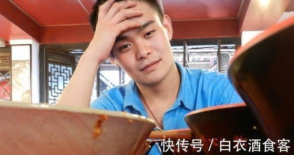 非誠勿擾：“賣菜哥”相親，成功牽手女神，7年后現狀令人唏噓！