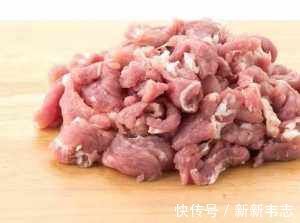 里脊肉|解冻肉，只用清水泡就错了，教你2招，快速解冻，吃着跟鲜肉一样