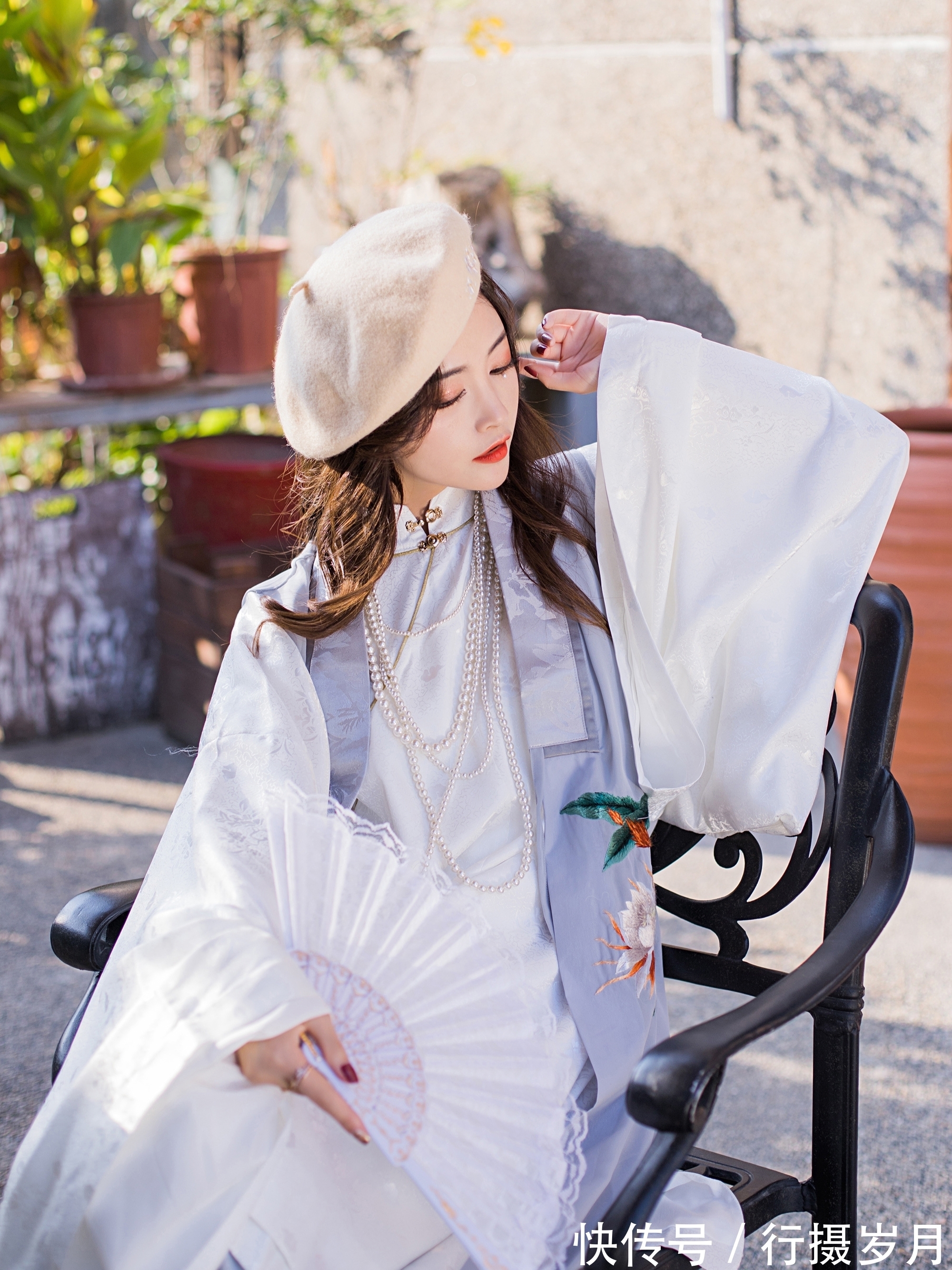 心与心@所有的思绪,化作一汪秋水,融进了丹青