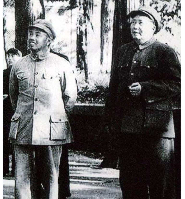 开国|中将王近山被开除党籍后是如何复出的？多亏许世友和这位开国少将