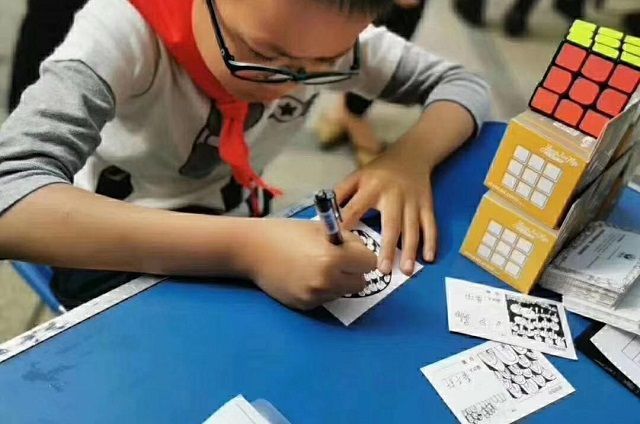 素描|“超前教育”让孩子吃苦,5岁内的孩子,不适合学习这些技能