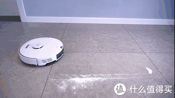 地板|地板脏了？不要犹豫，你的房间还缺一台扫地机器人！全网第一个用八宝粥做测试的博主（是否翻车）