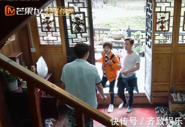 《向往3》迎来何炅妹妹,得知她的真实身份,网友几乎不出名!