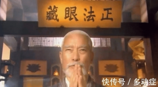 金庸$郭靖武功不如萧峰?金庸在两人在出招时提到一个细节,境界差太多