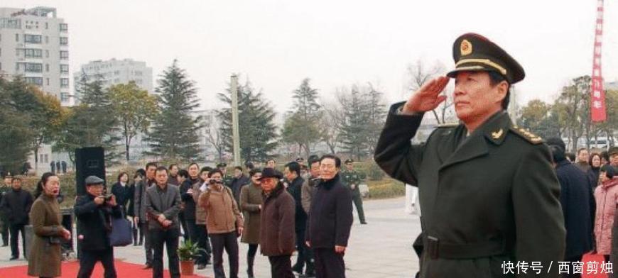 张国福|特级英雄隐姓埋名40年，当了一辈子工人，住院暴露身份惊动总参！