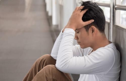 肾功能|32岁小伙肌酐明明不高，却已是肾病3期？这个“误区”别再犯